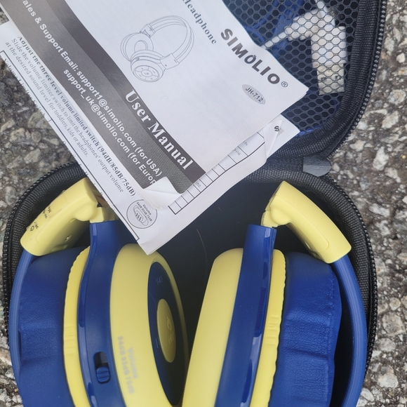 SIMOLIO Wireless Kids Headphones with Volume Isolation - Picture 2 of 6